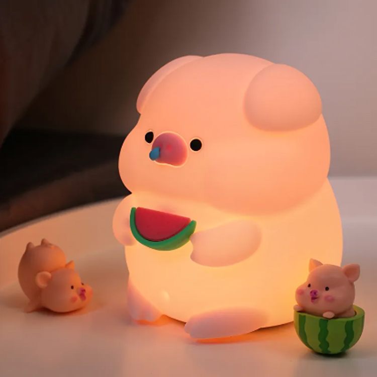 Paano pinapaganda ng mga silicone cartoon piglet night lights ang kapaligiran ng pagtulog sa kwarto ng mga bata?