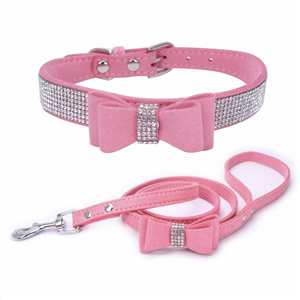 Naaayos na Crystal Puppy Bling Rhinestones Dog Collar na may Bow Tie