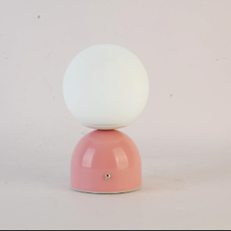 Nagcha-charge ng Baterya Portable LED Flesh Color Pink Color Desk Lamp