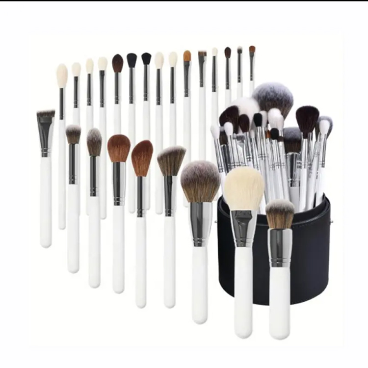 Mukha Eye Soft Hair Wood Handle Cosmetic Makeup Brushes Set