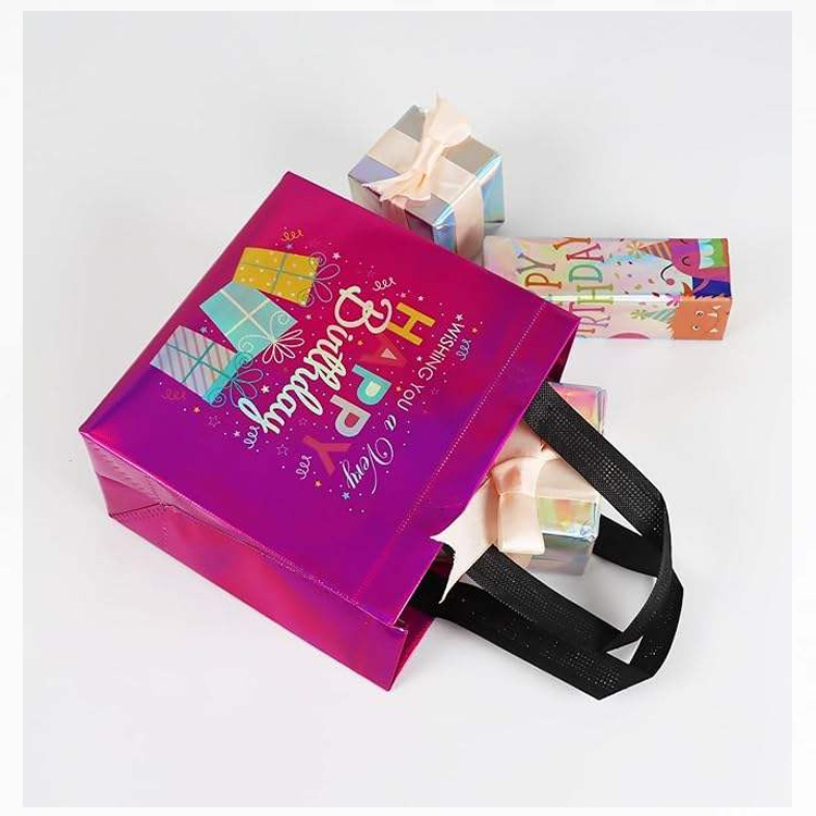 Ang mga multi-size na kulay-coordinated na hindi pinagtagpi na mga bag ng kaarawan